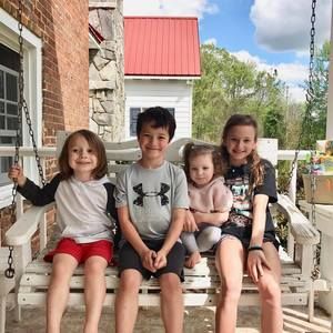 Meet your Posher, Corey